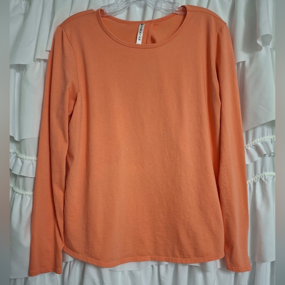 Fabletics Open Back Top - Picture 2 of 5